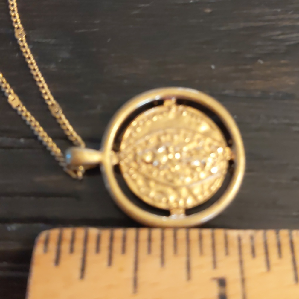 Stella & Dot Gold Coin Necklace - Picture 9 of 9
